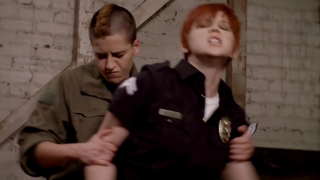 פּאָליצייַ לעסביאַן HDSEX