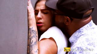 فيلم خيانة في البار الجزء 2