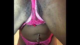 Nellycantsay twerking preto do seu rostro