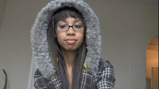 Mahafatifaty aziatika teen footjob