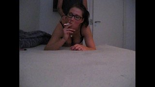 ���ूम्रपान गर्दा fucking doggystyle