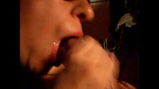 Pajeando e succhiare la testa di cazzo