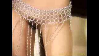 иң яҡшы a4U ҡыҙы бейеүендә соло - Линси Лиу