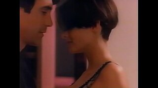 Wendy Hamilton çok nadir seks sahnesi (Puanlama)