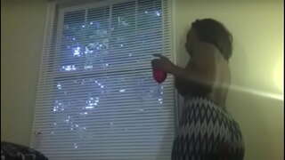 Ebony မိန်းကလေး Fart င့္ Burp