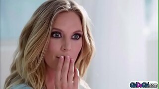 Stepmom Mona instrui AJ squirt teknikoj