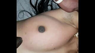 Maheswari လက်ဝတ်ရတနာနှင့် armpit မင်းကဦးလေး