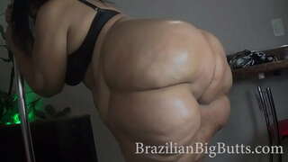 BrazilianBigButts.com Pawg Nglengo Clapping