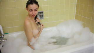 ���নুভূতি দেখেছেন আমার বাথটব