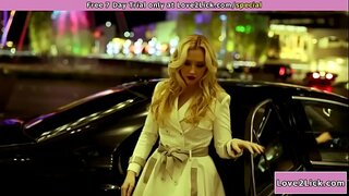 Blonde arrives ngomhla wakhe umxhasi a dominant businesswoman.Waze wamxelela ukuba undress kwaye efumana a leash njalo.Ixesha lick pussy.Emva koko shes rubbed ngomoya wakhe kwaye ubona yakhe facesitting wakhe wada yena cums yayo umlomo.Shes fingered kwaye icela ukuba cum