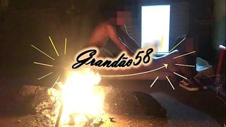 Brunette horny calvalgando wera