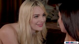 ���्यामा छ देख लागि टाढाको र उनको सोध्छन् गोरा टाढाको भने त्यो थाह जहाँ यो छ.सबै नाङ्गो त्यो वरिपरि बारी संग टाढाको मा her ass.यसको सबै भाग खुकुलो पार्नु गर्न उनको माथि र त्यो सबै उनको । तिनीहरूले चुम्बन र त्यो उसलाई बिल्ली licks अघि facesitting उनको