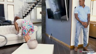 Malaking Itim na Titi sa paghahanap ng aliw sa mga sexy, libog, NANAY