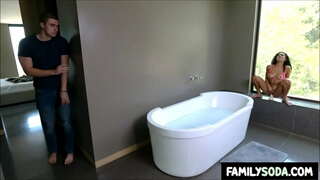 StepBrother harrapaketak stepsister madarikatu bat errea bainugela