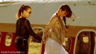 Элли һәм енси йондоҙо трахаться һәм сүллектә леско 69 дженна бармағыҙ.