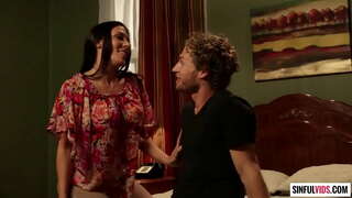 Cornea brunette Rachel Starr sugit difficile virga in 69 loco ante gets sprayed cum jizz