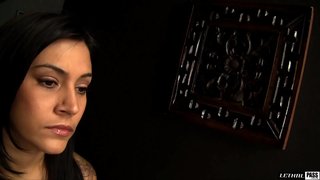 ריילין יודעת איך למצוץ אותו