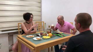 Ko eé e rua fucked i te mua hoa (wāhanga 1)