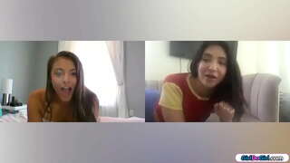 ک gfs استعمال کرنے کا فیصلہ ان کے کھلونے کے دوران ایک videocall.Busty بیبی مقعد پلگ اس کے گدا جبکہ چھوٹی چوچیان brunette کے سیٹ پر اس کے گدا ایک کھلونا