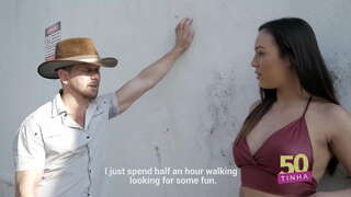 O 50-tiña unha Cadela da rúa dando o burro para o cincuenta real anal