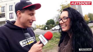 LETSDOEIT - Lilly Foxx - Terg Ouens het&#039;n Nuwe Meisie Vir Hul Nuwe Toneel